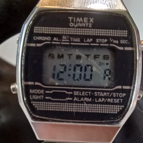 Vintage Timex K-Cell Digital Watch Men Silver Tone Alarm Timer New Battery - Picture 3 of 6